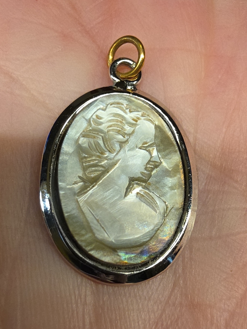 Vintage Mother-of-Pearl Cameo Pendant ▪︎ Set in Sterling Silver